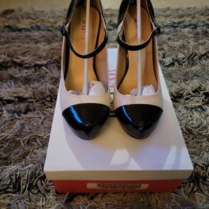 JustFab, black and beige heels, 9